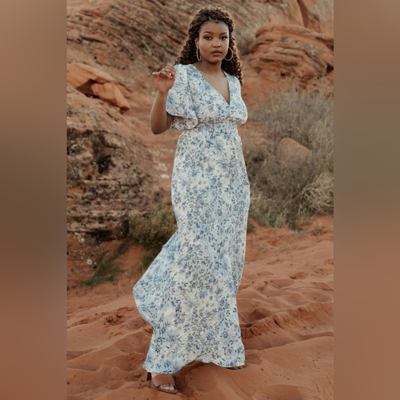 Baltic Born Verona Smocked Maxi Dress White and Blue Floral sz M - Picture 4 of 11